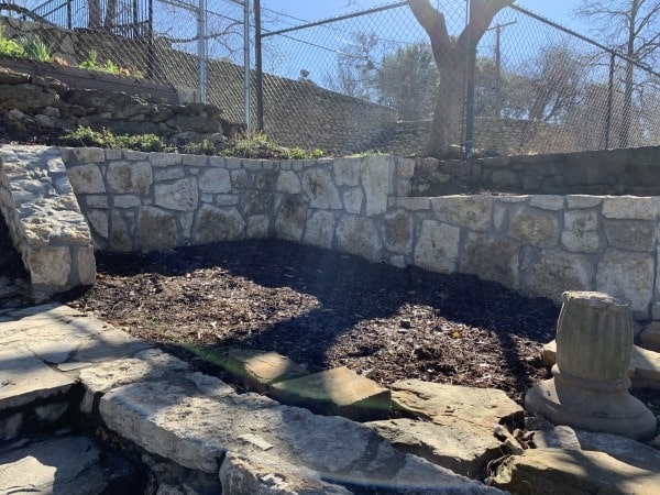 Arlington Texas stone retaining wall replacement