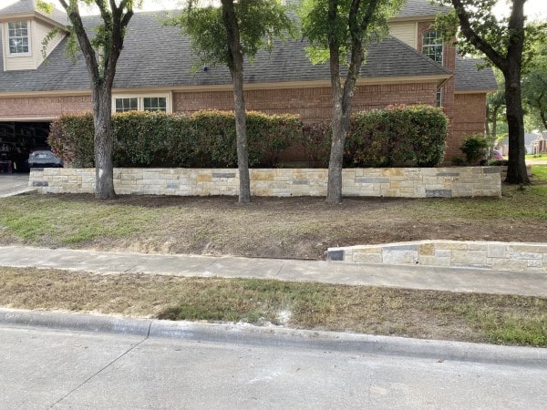 Replace Crosstie retaining wall in North Richland Hills (1)